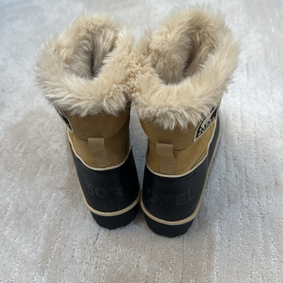 Sorel Tivoli II Suede - Picture 3 of 6